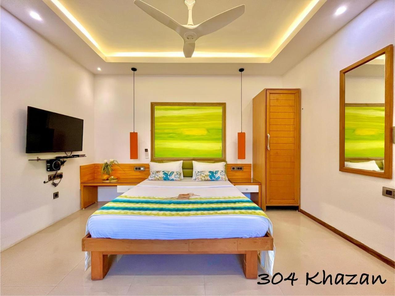 Beach Paradise Miramar Goa Панаджи Экстерьер фото